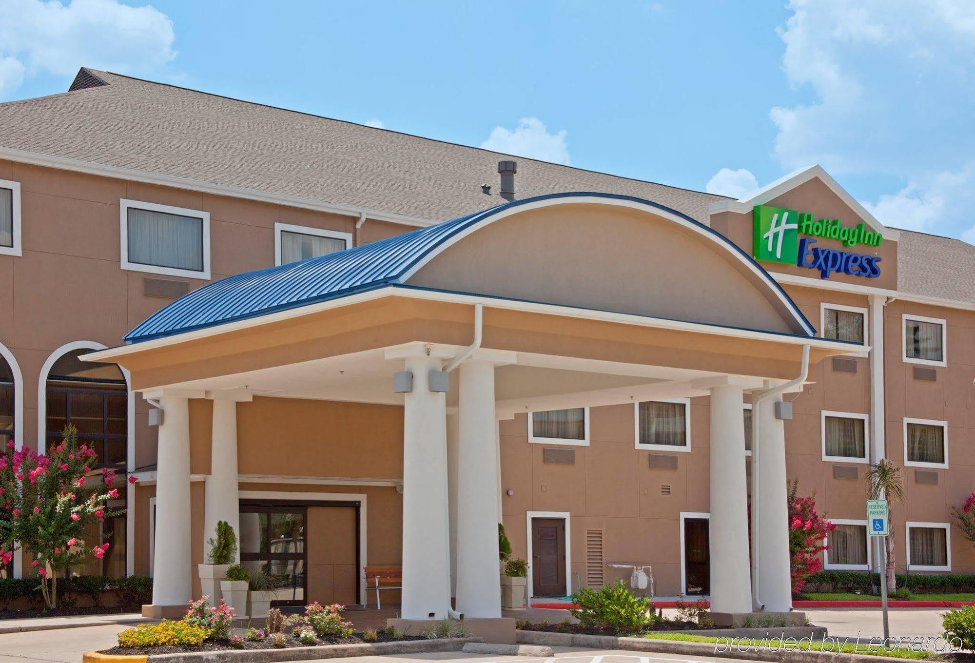 Holiday Inn Express Houston North-1960 Champions Area Louetta Exterior photo